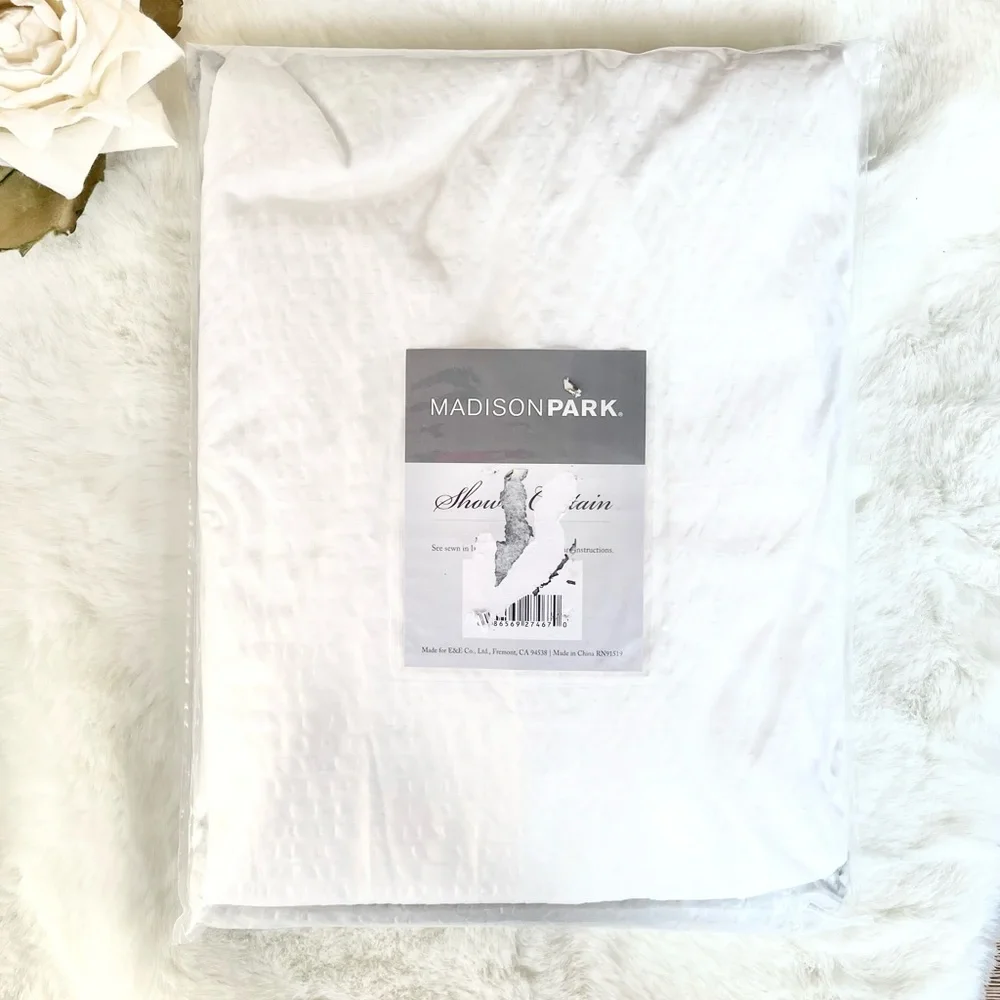 New with tags MADISON PARK OMBRÉ PRINTED SHOWER CURTAIN GREY  72” x 72” Textured